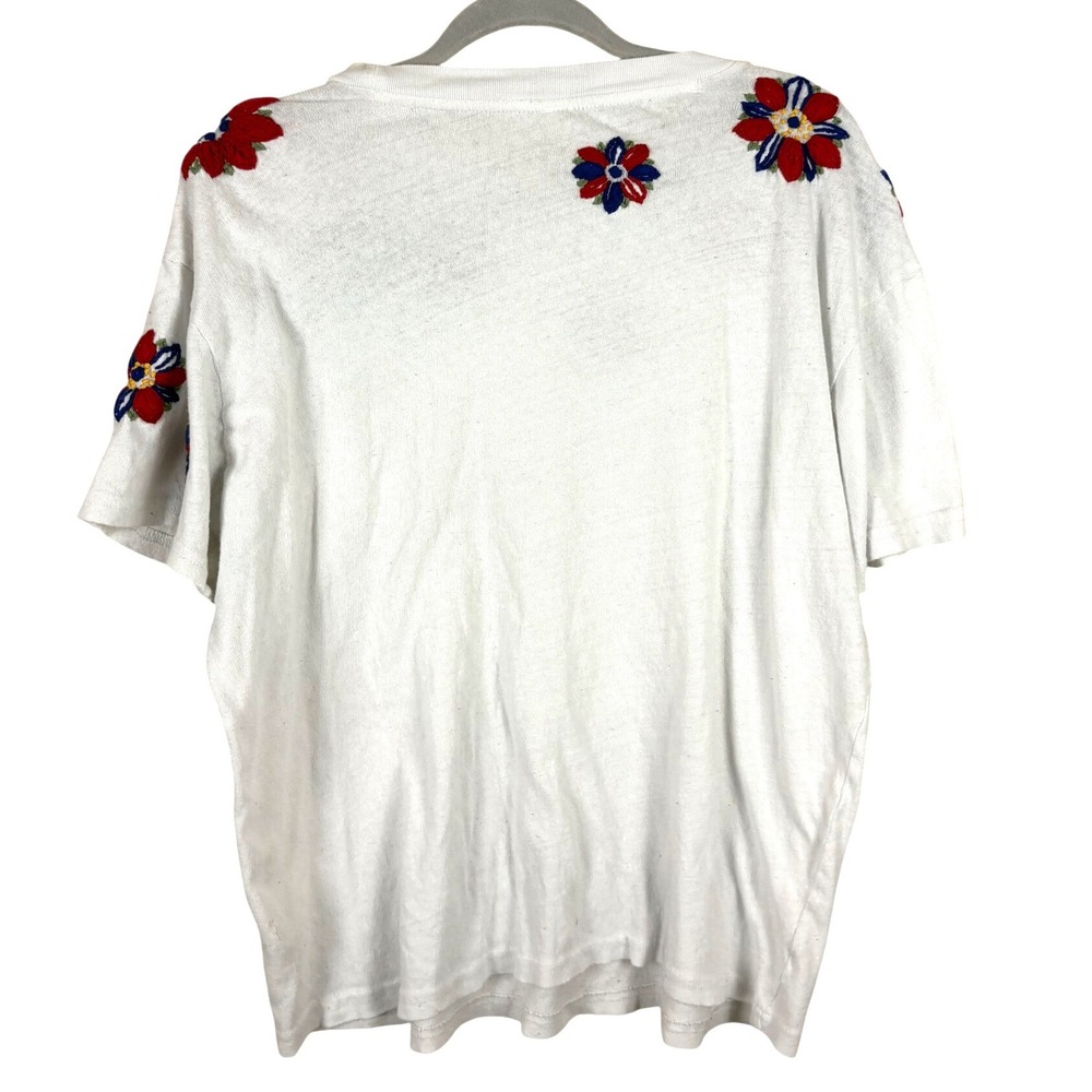 Free People Petal Stitch Floral Embroidered Knit Top Tee Size Medium - Picture 5 of 6